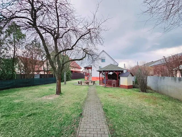 Eladó ház Debrecen, Kondoros 110 nm