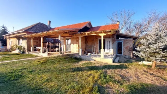 Eladó ház Marcali, Balatontól 15 km, két generációs családi ház 165 nm