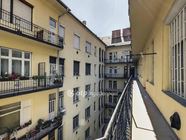 Eladó lakás Budapest VI. kerület, Nagykörúton kívüli terület 111 nm