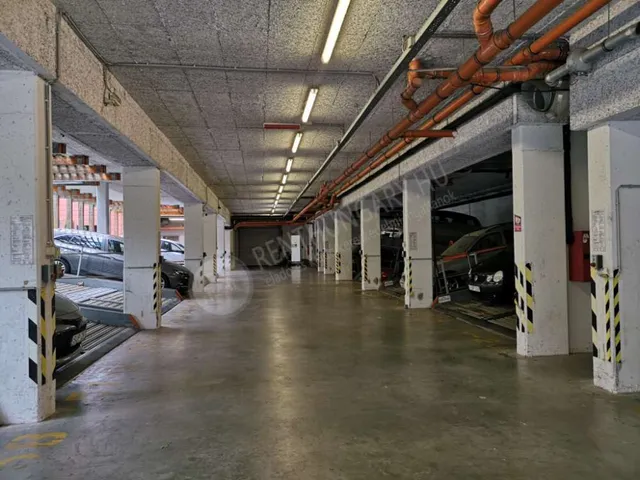 Eladó garázs Budapest XIII. kerület, Üteg utca 12 nm