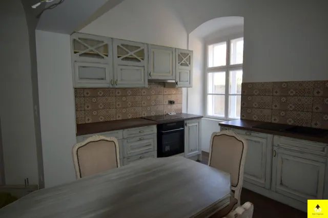Eladó lakás Kőszeg, Kőszeg történelmi belvárosában hangulatos lakás kedvező áron eladó 100 nm