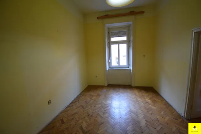 Eladó lakás Sopron, Belváros, Sopron belvárosában polgári lakás kedvező áron eladó 74 nm