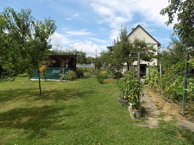 Eladó mezőgazdasági ingatlan Kaposvár, Zselic-kertváros 20 nm