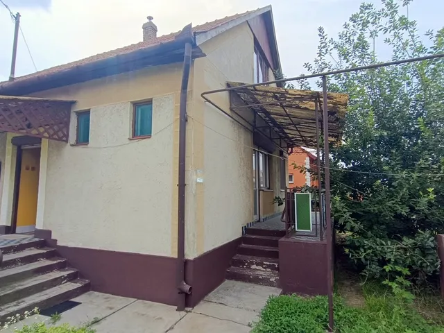 Eladó ház Tiszavasvári 77 nm