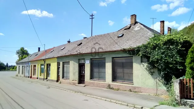 Eladó ház Pécs, Vasas 63 nm