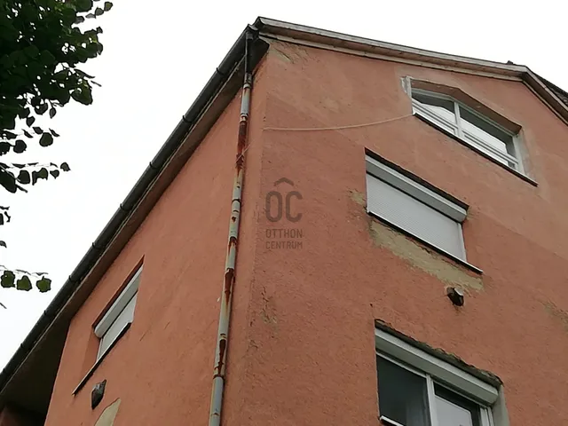 Eladó lakás Pécs, Uránváros 26 nm