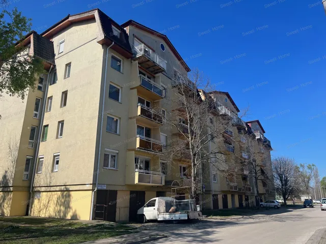 Eladó lakás Kecskemét, Széchenyiváros 72 nm