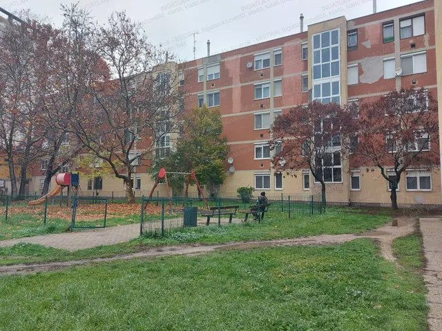 Eladó lakás Szolnok, Belváros 48 nm