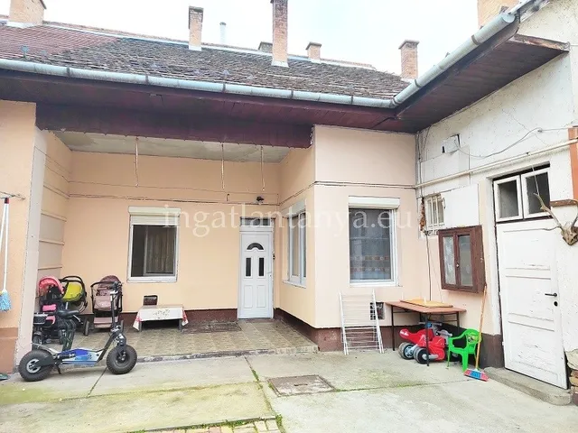 Budapest XX. kerület eladó házrész 2 szobás: 29,9 millió Ft