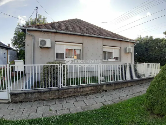 Eladó ház Dombóvár 115 nm