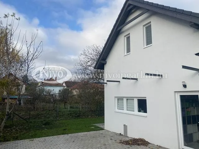 Veszprém eladó családi ház 4 szobás: 99,9 millió Ft