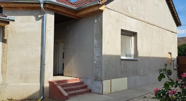 Eladó ház Szeged, Szőreg 105 nm