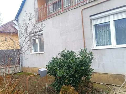Eladó ház Szeged, Szőreg 170 nm