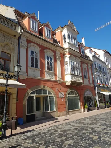Eladó lakás Győr, Belváros 180 nm