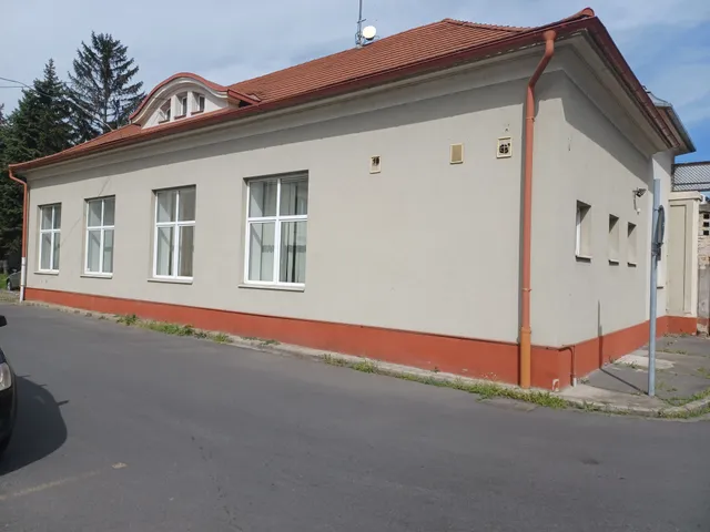 Eladó kereskedelmi és ipari ingatlan Győr, Gyárváros, Puskás Tivadar 263 nm
