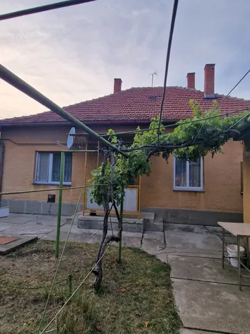 Eladó ház Szolnok, Tallinn 100 nm