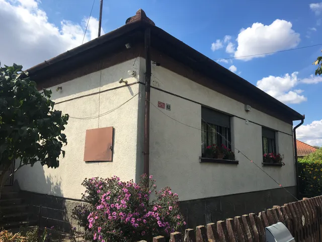 Eladó ház Baracska, Kossuth Lajos utca 125 nm