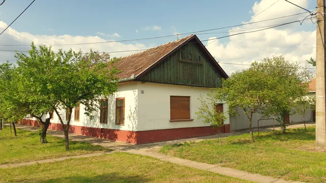Eladó ház Csorvás, Széchenyi István utca 209 nm