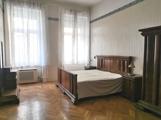 Eladó lakás Budapest VI. kerület 93 nm