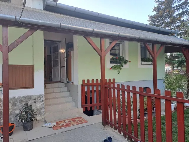 Eladó ház Szentlőrinc, Deák Ferenc utca 95 nm