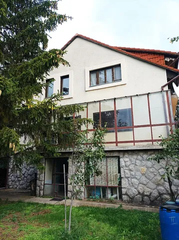 Eladó ház Pécs 370 nm