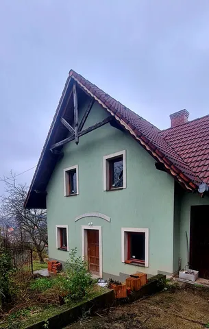 Eladó ház Pécs, Gólya dűlő 197 nm