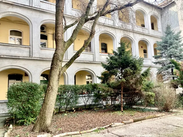 Eladó lakás Budapest VIII. kerület, József utca 110 nm