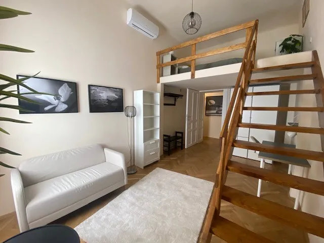 Eladó lakás Budapest VIII. kerület, József utca 110 nm