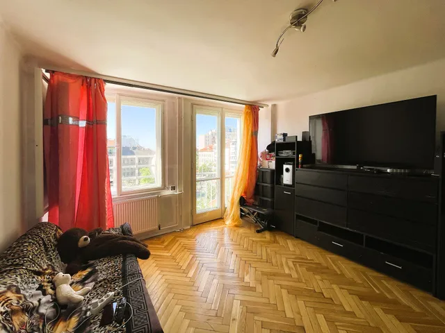 Eladó lakás Budapest VIII. kerület, Kálvária tér 44 nm