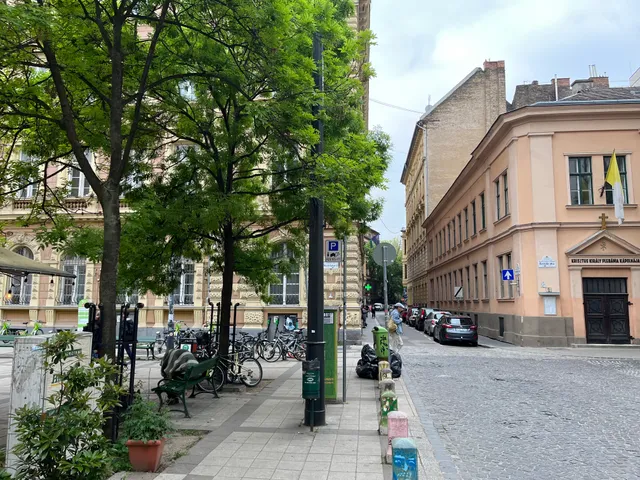 Eladó kereskedelmi és ipari ingatlan Budapest VIII. kerület 80 nm