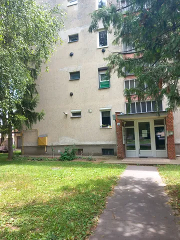 Eladó lakás Dombóvár, Zöldfa utca 54 nm