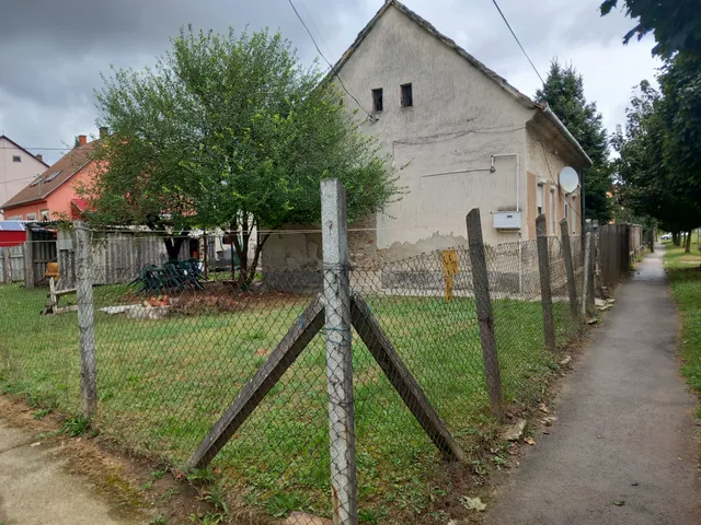 Eladó ház Vásárosdombó, József Attila utca 103 nm