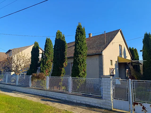 Eladó ház Dombóvár, Szent Vendel utca 92 nm