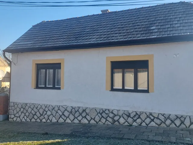 Eladó ház Dombóvár, Sziget sor 85 nm