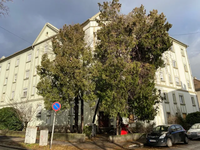 Eladó lakás Pécs, Petőfi utca 63 nm