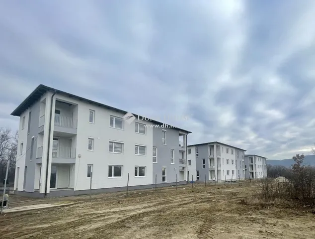 Eladó új építésű lakópark Tatabánya, Petőfi Sándor utca 51 nm