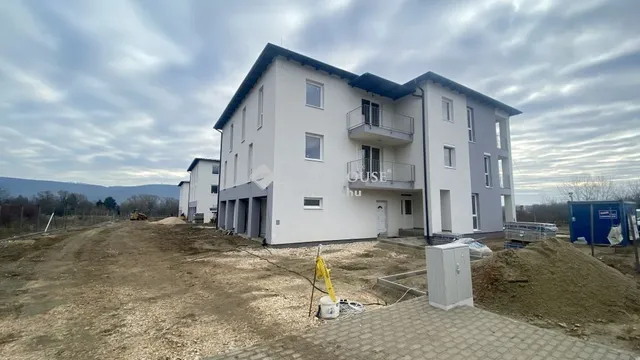 Eladó új építésű lakópark Tatabánya, Petőfi Sándor utca 51 nm