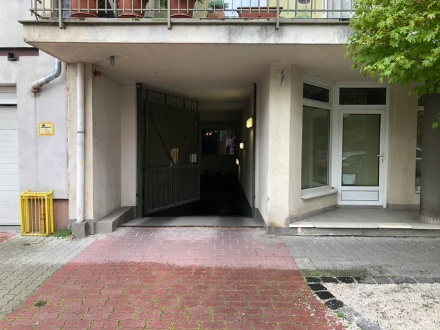 Eladó garázs Budapest XIII. kerület, Angyalföld, Üteg utca 12 nm