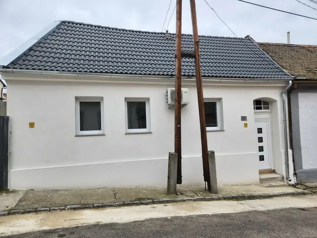 Eladó ház Pécs, Balokány 70 nm