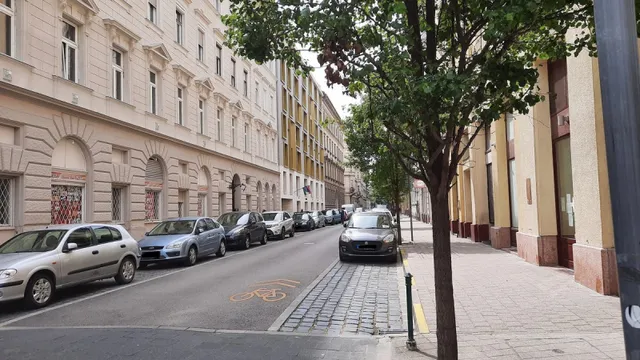 Kiadó kereskedelmi és ipari ingatlan Budapest VIII. kerület, Palotanegyed, Rökk Szilárd utca 97 nm