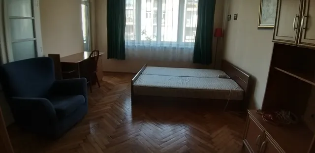 Eladó lakás Budapest IX. kerület, Üllői út 58 nm