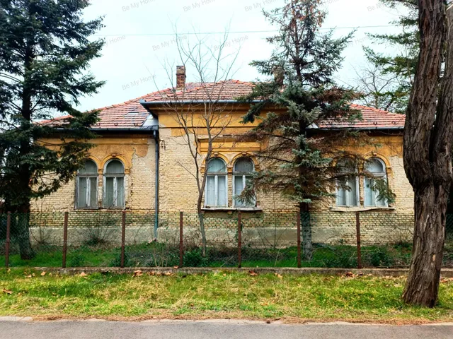 Eladó ház Budapest XVII. kerület, Rákoshegy 300 nm