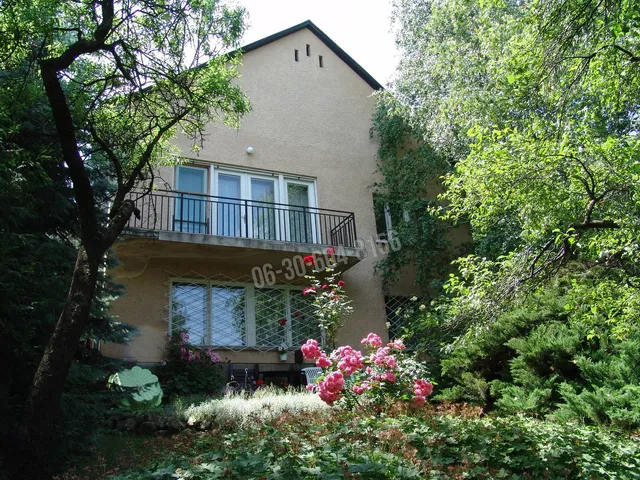Budapest III. kerület eladó családi ház 5 szobás: 220 millió Ft