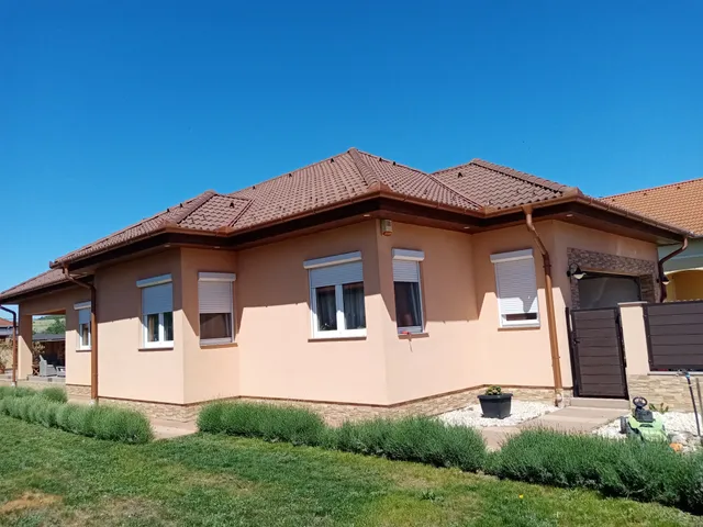 Eladó ház Tokaj 186 nm