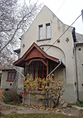 Budapest XVI. kerület eladó családi ház 4+2 fél szobás: 94,9 millió Ft