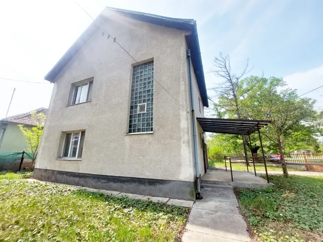 Budapest XVII. kerület eladó családi ház 6 szobás: 64,9 millió Ft
