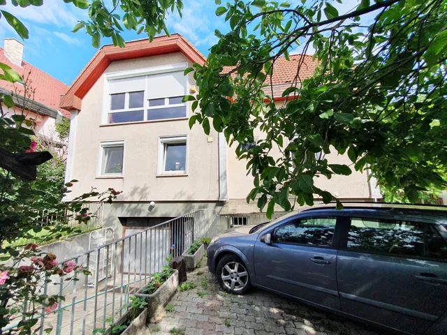 Eladó ház Budapest XVII. kerület 285 nm