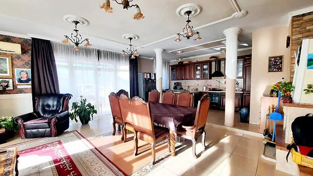 Dunakeszi eladó családi ház 4 szobás: 157 millió Ft