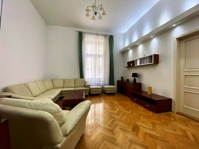 Eladó lakás Budapest VII. kerület, Rákóczi út 93 nm