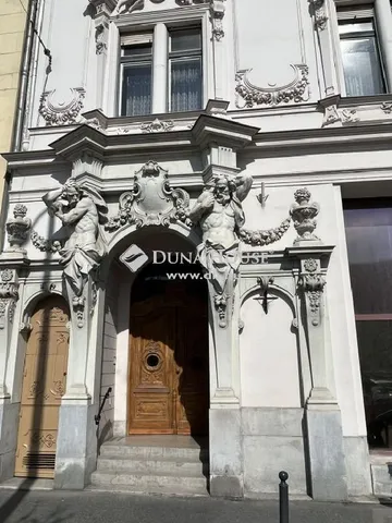Eladó kereskedelmi és ipari ingatlan Budapest V. kerület, Lipótváros 127 nm